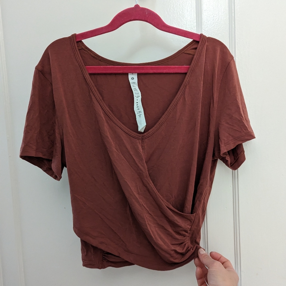 NWOT Lululemon Modal-Blend Yoga Short Sleeve Shirt, size 4